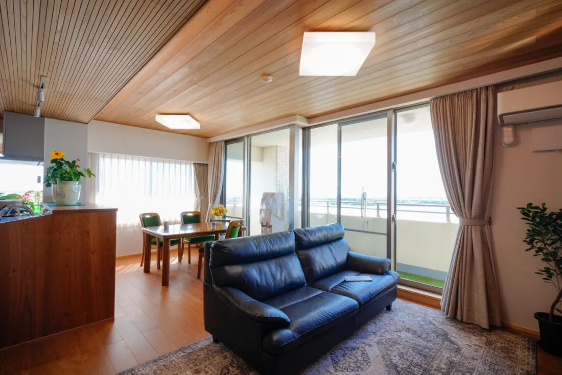 海の見えるマンション