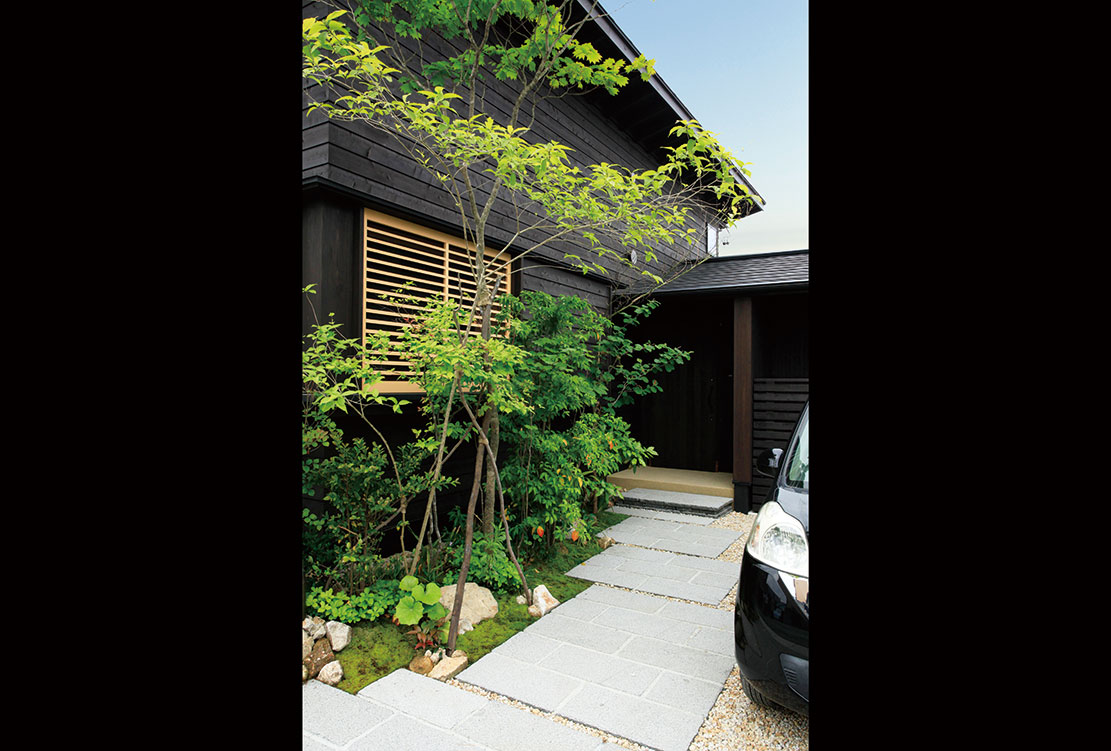 二人静の住居