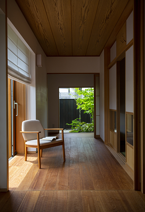 山嶺露の家