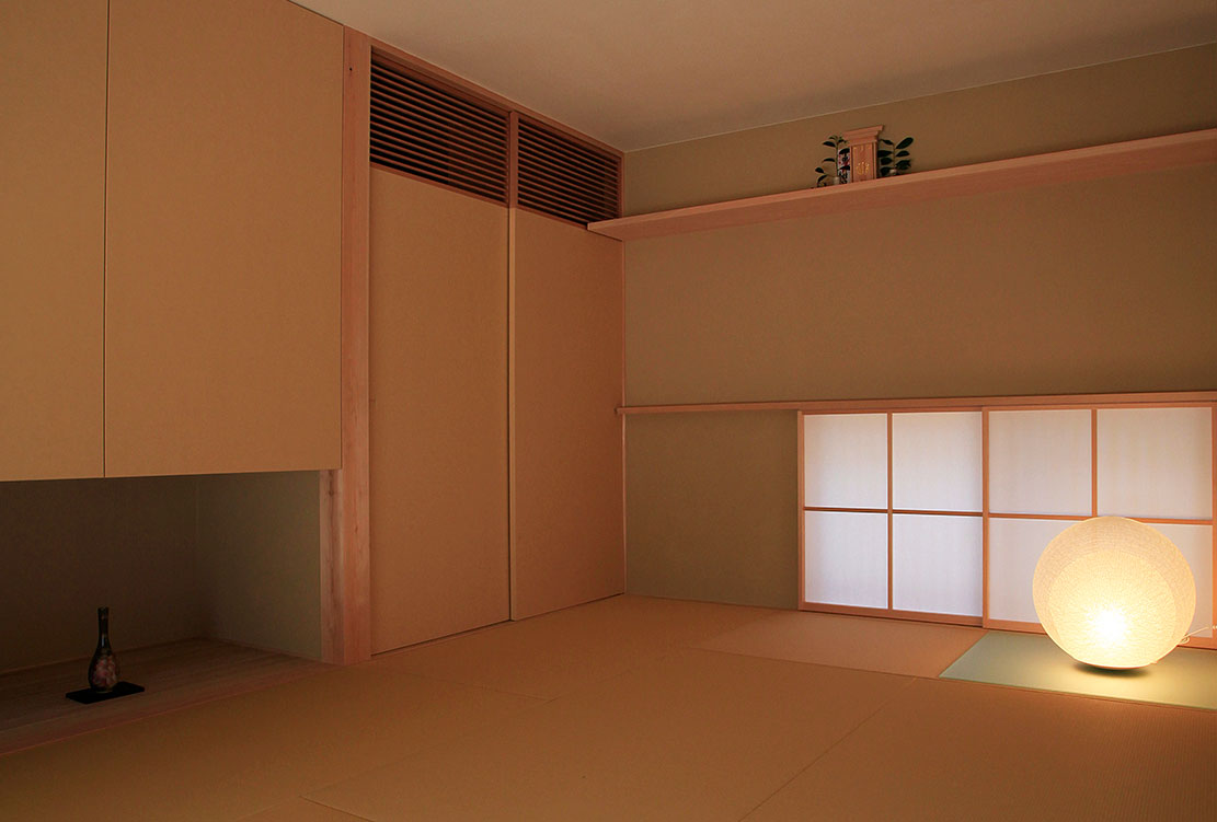 空にひらく家