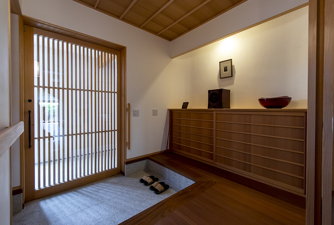 山嶺露の家
