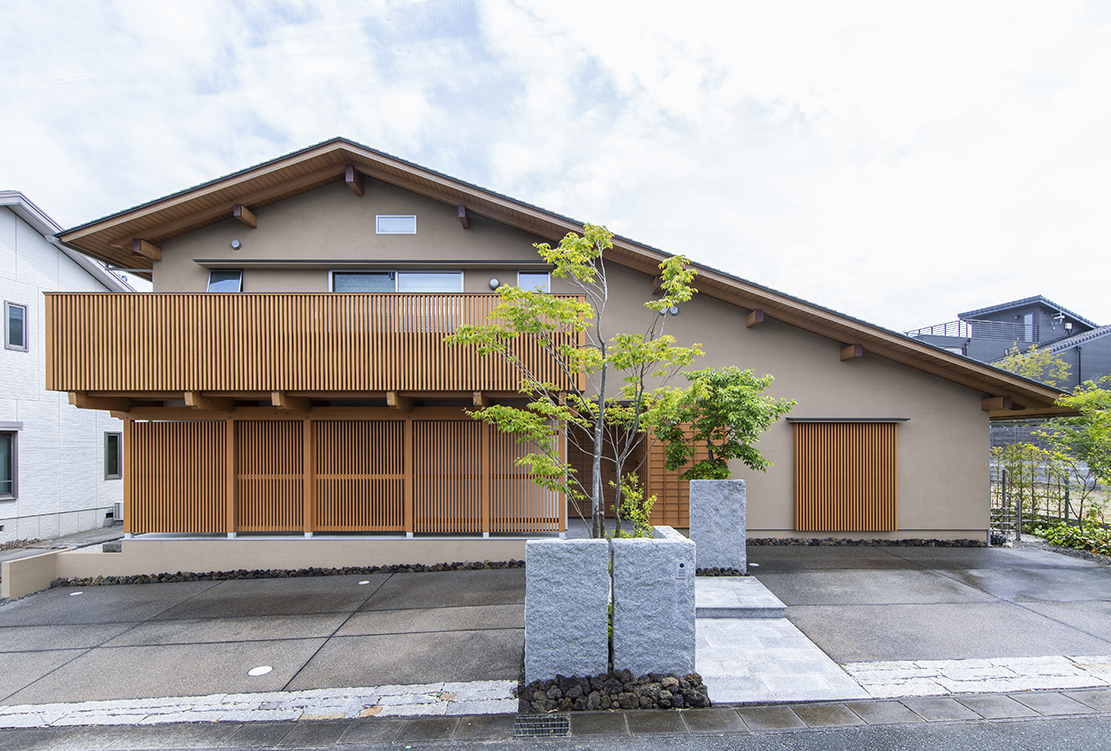 山嶺露の家