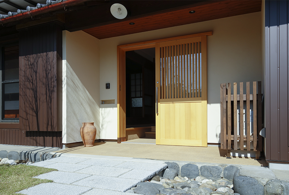 静心の家と長屋