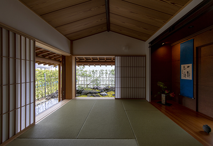 山嶺露の家